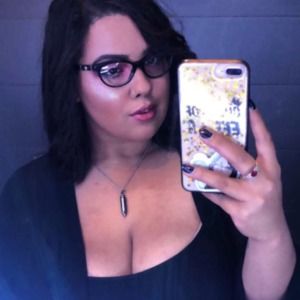 Meet your Posher, Karina